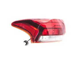lampa-tyl-do-mitsubishi-outlander-2015-2018-8330b005-lewa