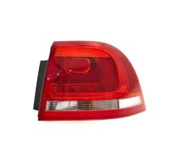 lampa-tyl-do-vw-touareg-2010-2014-7p6095096-prawa