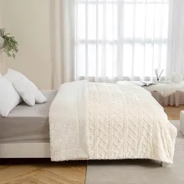 miekki-puszysty-koc-narzuta-kapa-na-lozko-130x130cm-boho