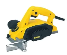 dewalt-strug-600w-82mm-0-25mm-walizka-dw680k