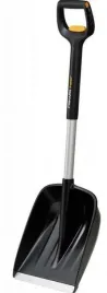 fiskars-szufla-samochodowa-do-sniegu-teleskopowy-trzonek-x-series