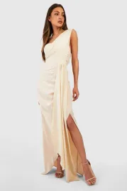 cc33102-boohoo-asymetryczna-sukienka-na-jedno-ramie-biustonosz-30-xl