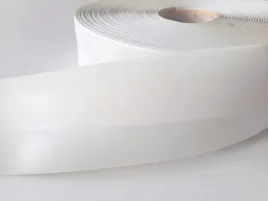 samoprzylepna-listwa-przypodlogowa-cokolowa-elastyczna-pcv-5mb