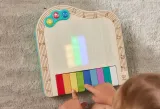 pikselowe-pianinko-hape-wysokosc-produktu-25-cm