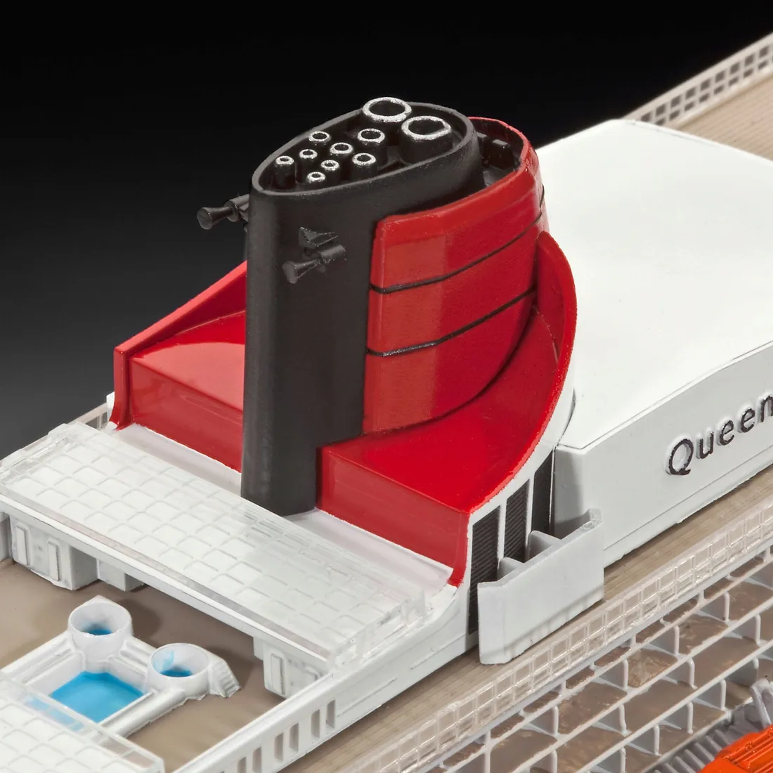 statek-pasazerski-queen-mary-2-stan-zlozenia-do-zlozenia
