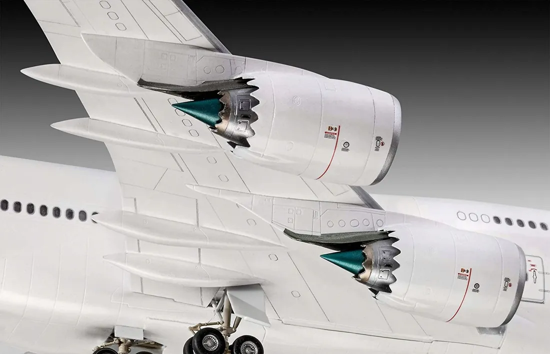 samolot-1-144-boeing-747-8-lufthansa-marka-revell