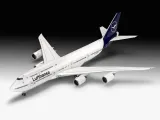 samolot-1-144-boeing-747-8-lufthansa-wiek-13-lat