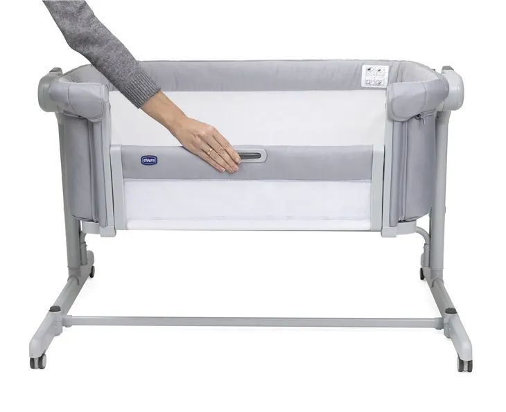 lozeczko-next2me-magic-evo-grey-do-9kg-marka-chicco-waga-z-opakowaniem-16-kg