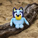 bluey-interaktywna-maskotka-material-tkanina