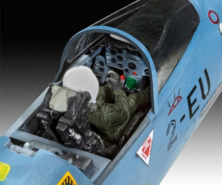 dassault-mirage-2000-model-revell-3813