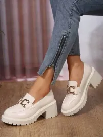 shein-biale-mokasyny-na-grubej-podeszwie-z-ozdobna-klamra-375-1la