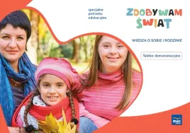 zdobywam-swiat-tablice-demonstr-wiedza-o-sobie-justyna-hadrys