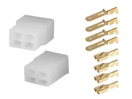 zlacze-elektryczne-czterokrotne-w-obudowie