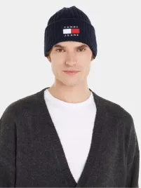 tommy-jeans-granatowa-czapka-beanie-z-tkaninowym-logo-2da