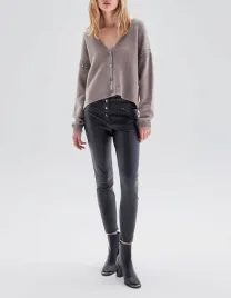 ikks-women-sweter-z-guzikami-z-ozdobnymi-koralikami-na-rekawie-m-fta