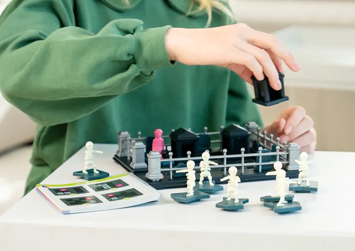 smart-games-graveyard-shift-eng-iuvi-games-maksymalna-liczba-graczy-1