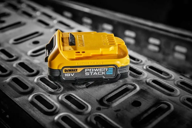 2x-dewalt-akumulator-18v-17ah-2szt-powerstack-dcbp034e2