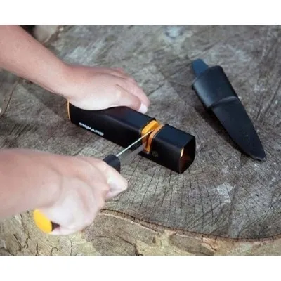 fiskars-siekiera-x5-stan-nowy-waga-narzedzia-2-kg