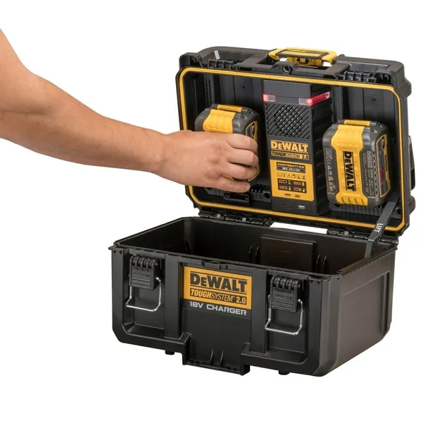 toughsystem-2-0-ladowarka-2x4a-seria-dwst