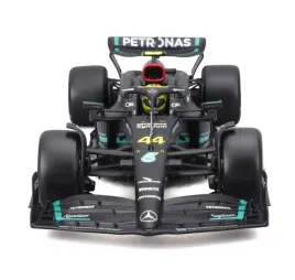 2x-bolid-f1-mercedes-amg-w14-hamilton-1-24-bburago-model-do-zlozenia-18-285