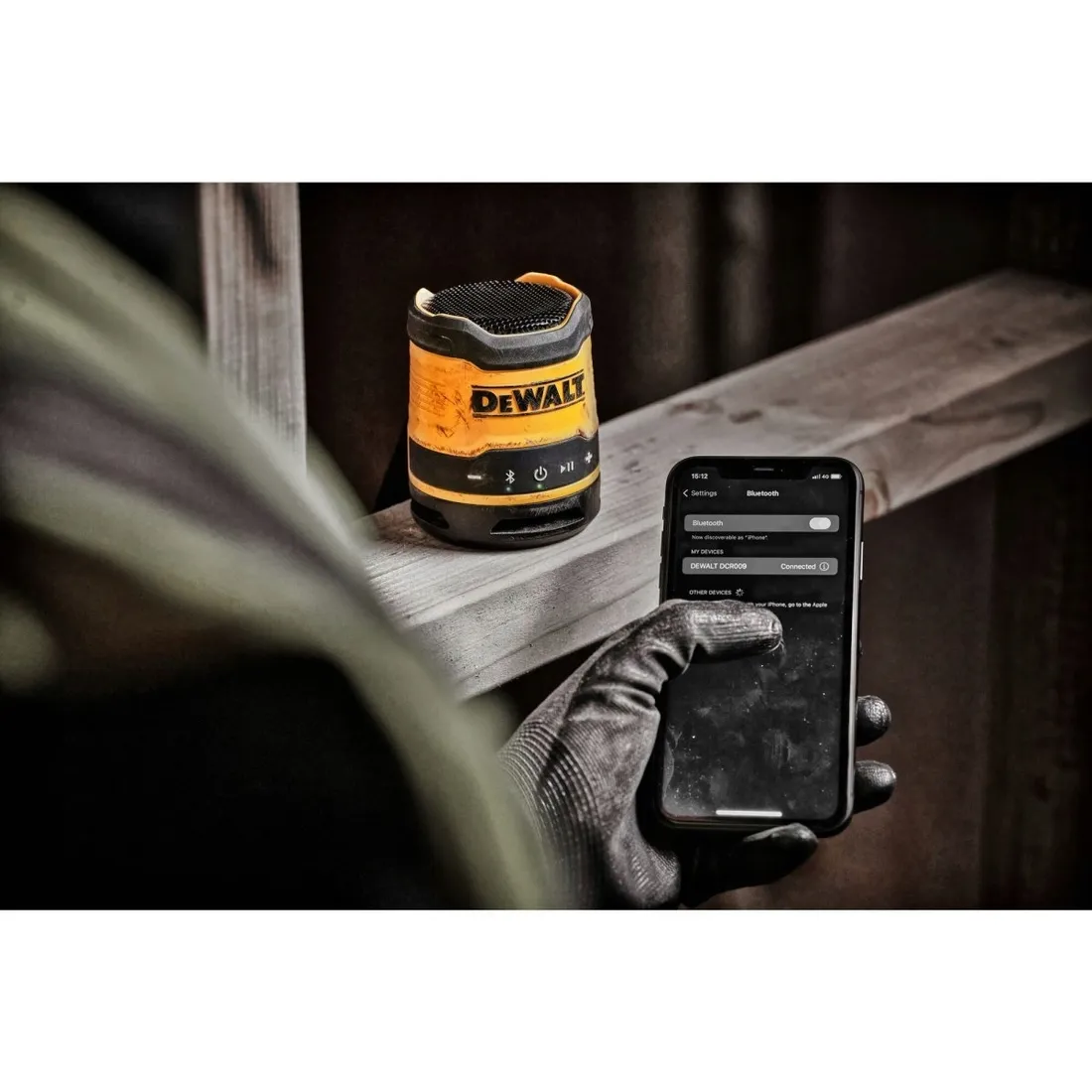 2x-glosnik-bluetooth-dewalt-dcr009-usb-c