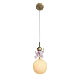 2x-lampa-wiszaca-astronauta