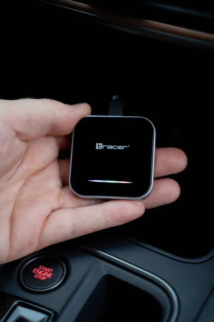 2x-adapter-carplay-android-auto-tracer-carlink-pro