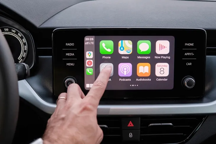 2x-adapter-carplay-android-auto-tracer-carlink-pro-marka-tracer
