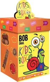 zestaw-prezentowy-bob-snail-kids-box-z-zabawka-i-gra-382-g-przekaski-slimak