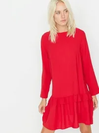 trendyol-czerwona-sukienka-z-falbanami-i-wiazaniem-na-plecach-34-7aa