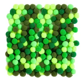 pompony-poliestrowe-zielone-1cm-mix-120-szt