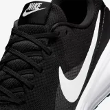 revolution-8-rozmiar-39-marka-nike