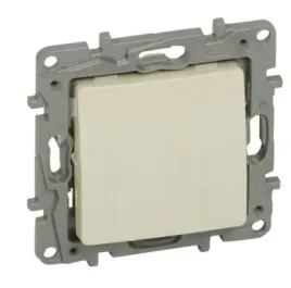 legrand-niloe-przycisk-dzwonkowy-pojedynczy-bezowy-kremowy-396615