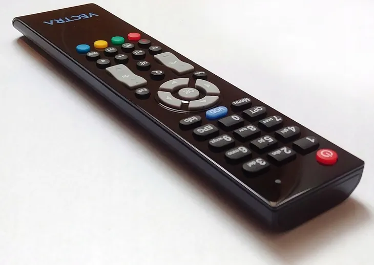 pilot-do-dekoderow-telewizji-kablowej-oryginal-plaski-waski-vectra-blue-waga-z-opakowaniem-0-2-kg