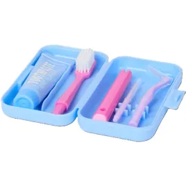 zestaw-podrozny-do-pielegnacji-jamy-ustnej-optismile-5-ele-etui-niebieskie