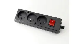 gniazdo-przenosne-trzykrotne-16a-2p-z-250v-z-wylacznikiem-czarne-gn-370ws