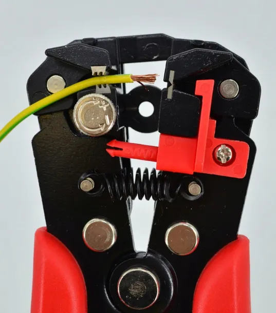awtools-sciagacz-izolacji-205mm-waga-z-opakowaniem-0-365-kg