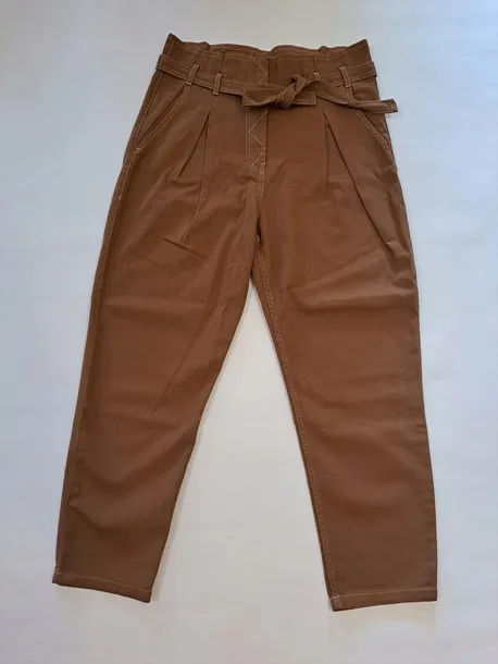 sisley-spodnie-proste-we-wzor-brazowe-basic-54-spm-marka-sisley