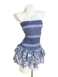 shein-krotka-sukienka-letnia-odslaniajaca-ramiona-z-falbana-38-1la