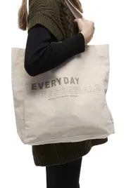 manuka-duza-bawelniana-listonoszka-z-napisem-everyday-essentials-5fa