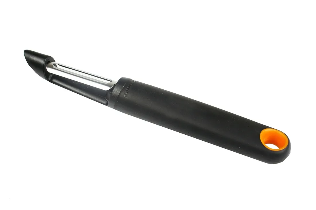 fiskars-obieraczka-pionowa-functional-form