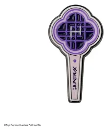 przypinka-kpop-demon-hunters-huntr-x-light-stick