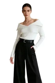 trendyol-sweter-damski-bialy-prazkowany-z-dekoltem-hiszpanka-l-5ea
