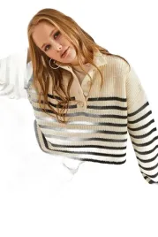 trendyol-sweter-damski-krotki-w-paski-z-guzikami-i-golfem-m-5ea