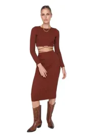 trendyol-brazowy-komplet-damski-sweter-i-spodnica-prazkowany-s-5ea
