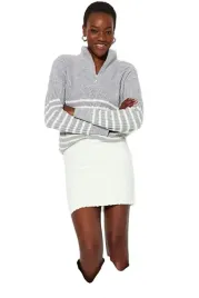 trendyol-sweter-damski-bezowy-w-paski-z-zamkiem-i-warkoczami-m-5ea