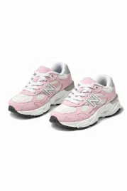 new-balance-rozowe-sportowe-obuwie-z-zamszowymi-wstawkami-36-i-c