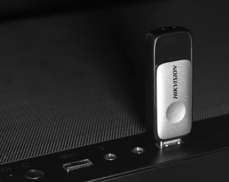 pendrive-m210s-128gb-usb-3-2-hikvision-maksymalna-predkosc-odczytu-45-mb-s