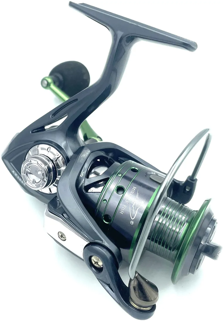 kolowrotek-miracle-fish-spinning-ax2000-marka-miracle-fish
