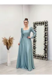 dluga-sukienka-satynowa-z-bufkami-w-stylu-glamour-46-5ia